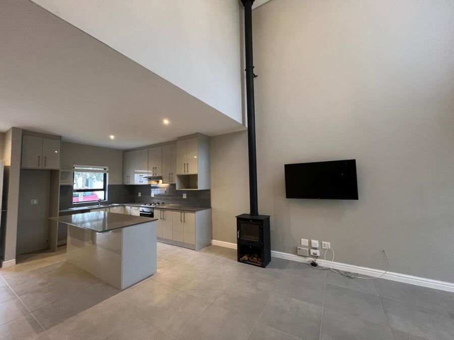4 Bedroom Property for Sale in Croydon Gardens Estate Western Cape